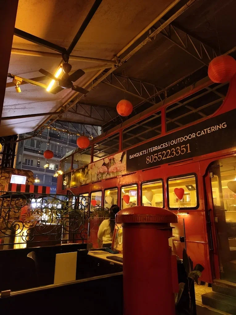 11 East Street Cafe Ambience